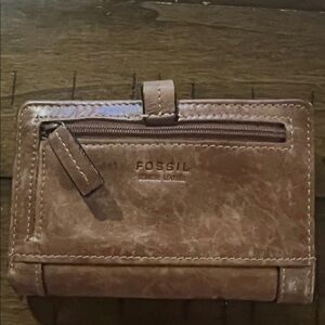 Fossil Women's Leather Brown Wallet
